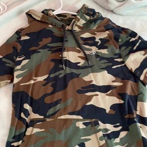 Men’s Large Hollister Short Sleeve Hoodie